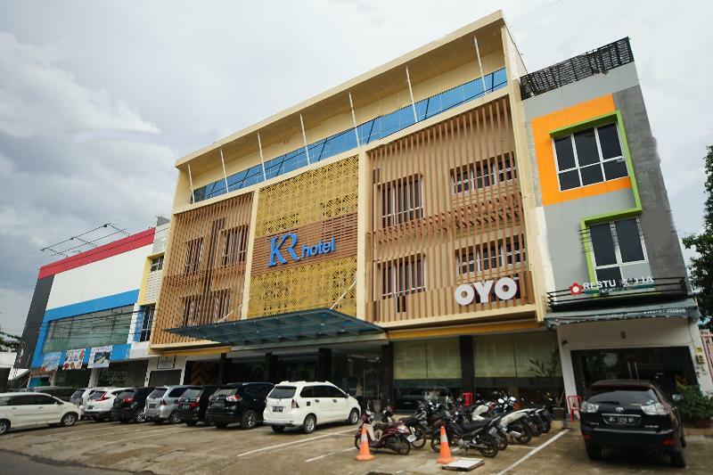 Oyo 344 Kr Hotel Палембанг Екстериор снимка